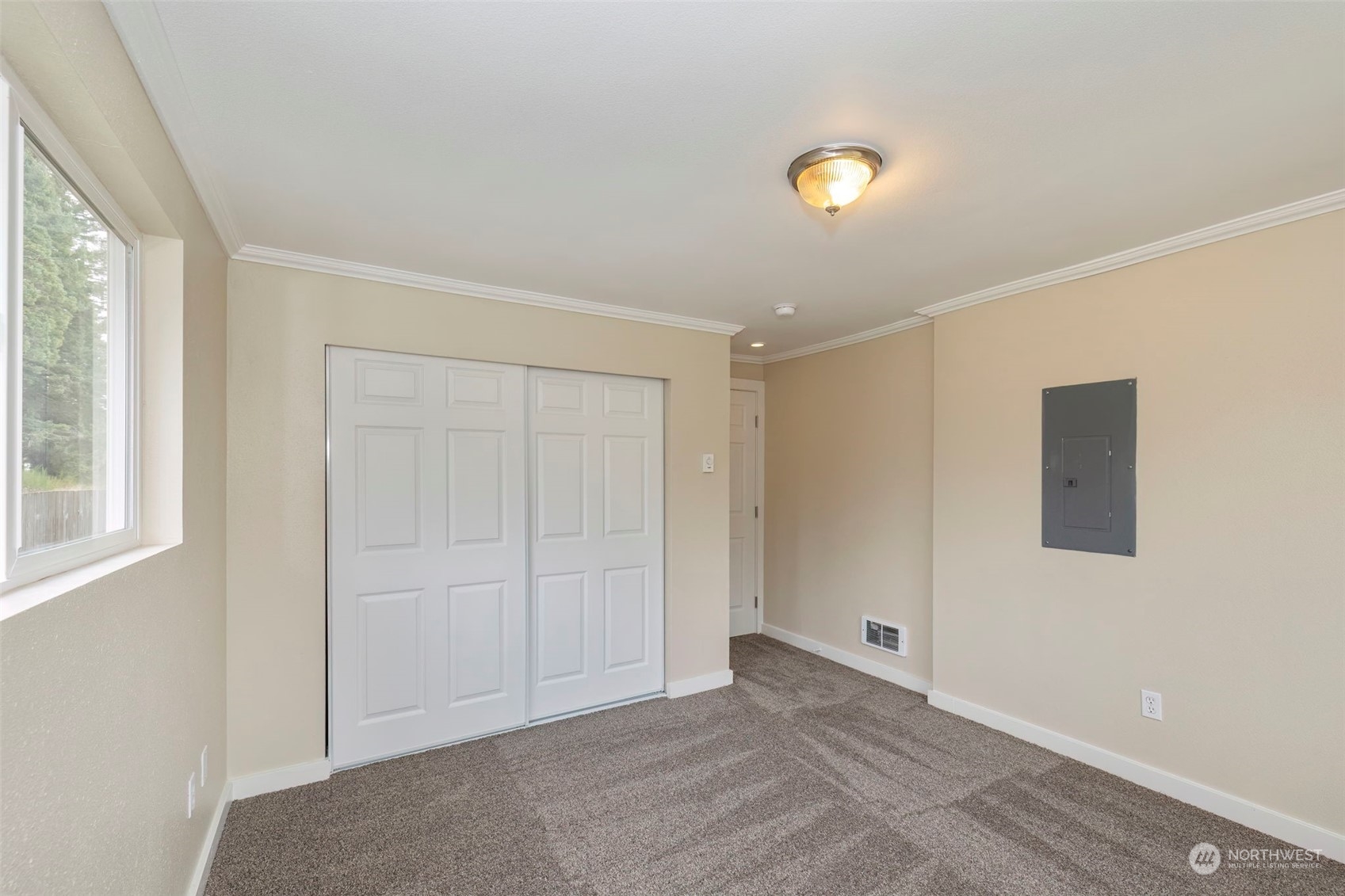3321 Harris Road Southeast Port Orchard, WA 98366 - Photo 12 of 21 Gallery Image 12
