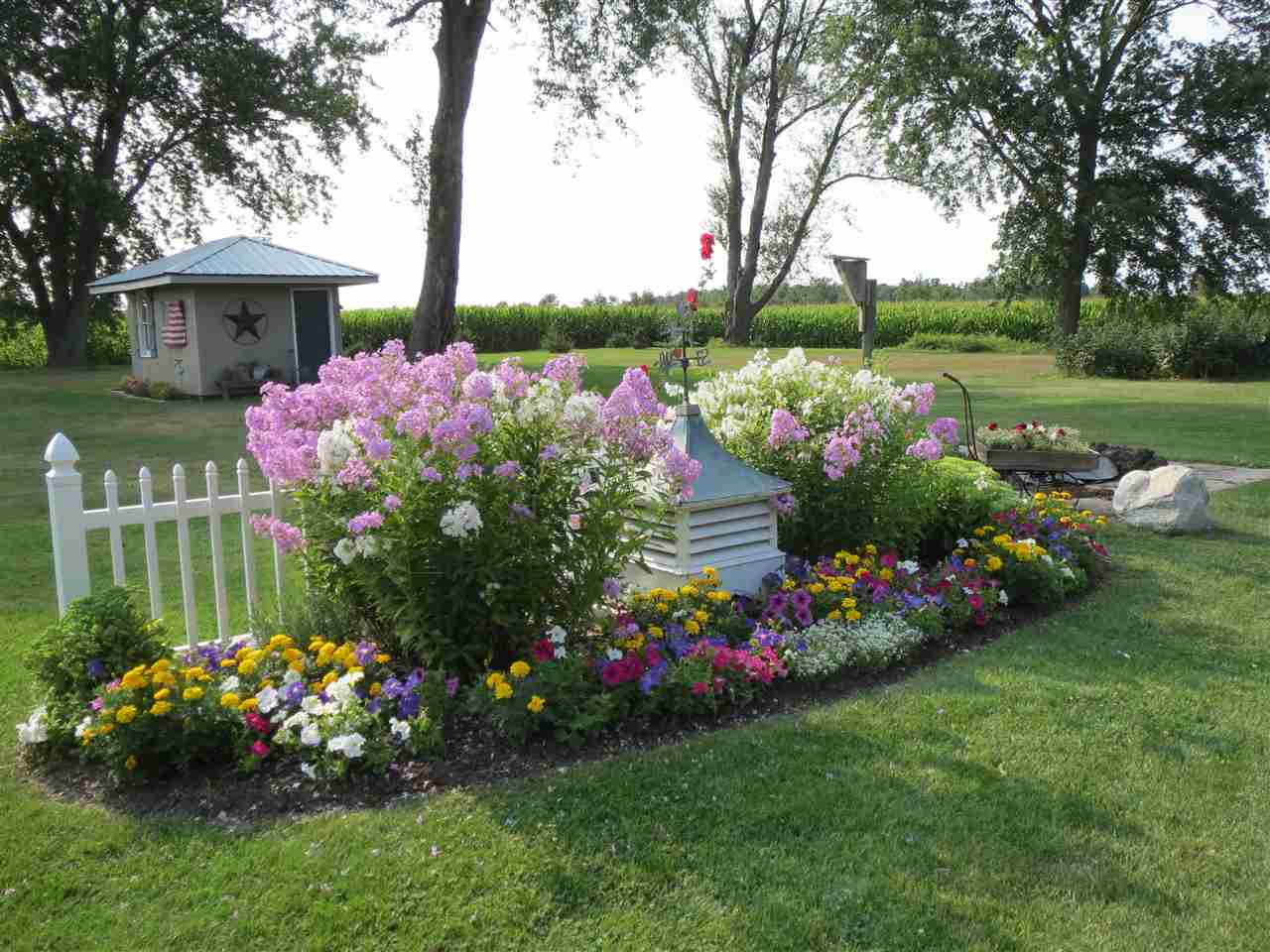 17659 Apple Road Bourbon, IN 46504 - Photo 19 of 25 Gallery Image 19