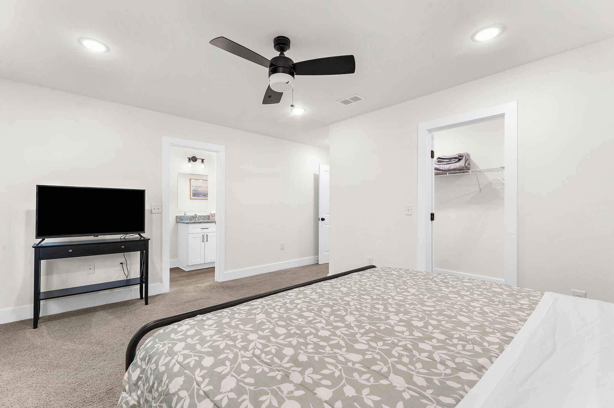 5742 Salvo Street, Unit 2 Hanahan, SC 29410 - Photo 20 of 34 21-web-or-mls-DSC09032