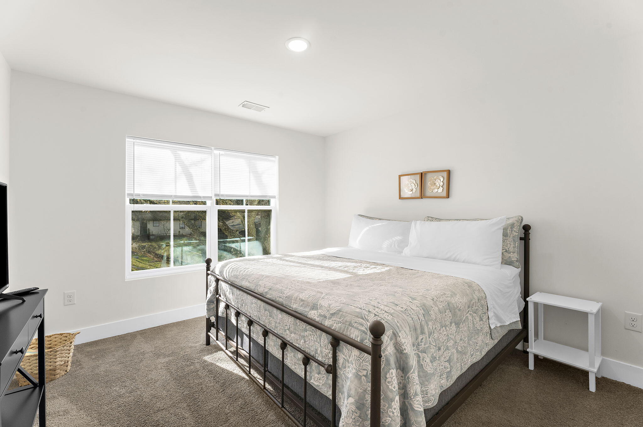 5742 Salvo Street, Unit 2 Hanahan, SC 29410 - Photo 26 of 34 27-web-or-mls-DSC09062