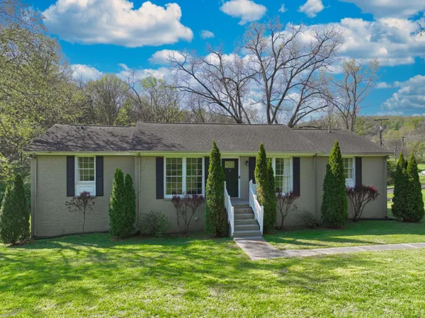 $1,750 | 7635 Charlotte Pike, Unit A, Nashville, TN 37209