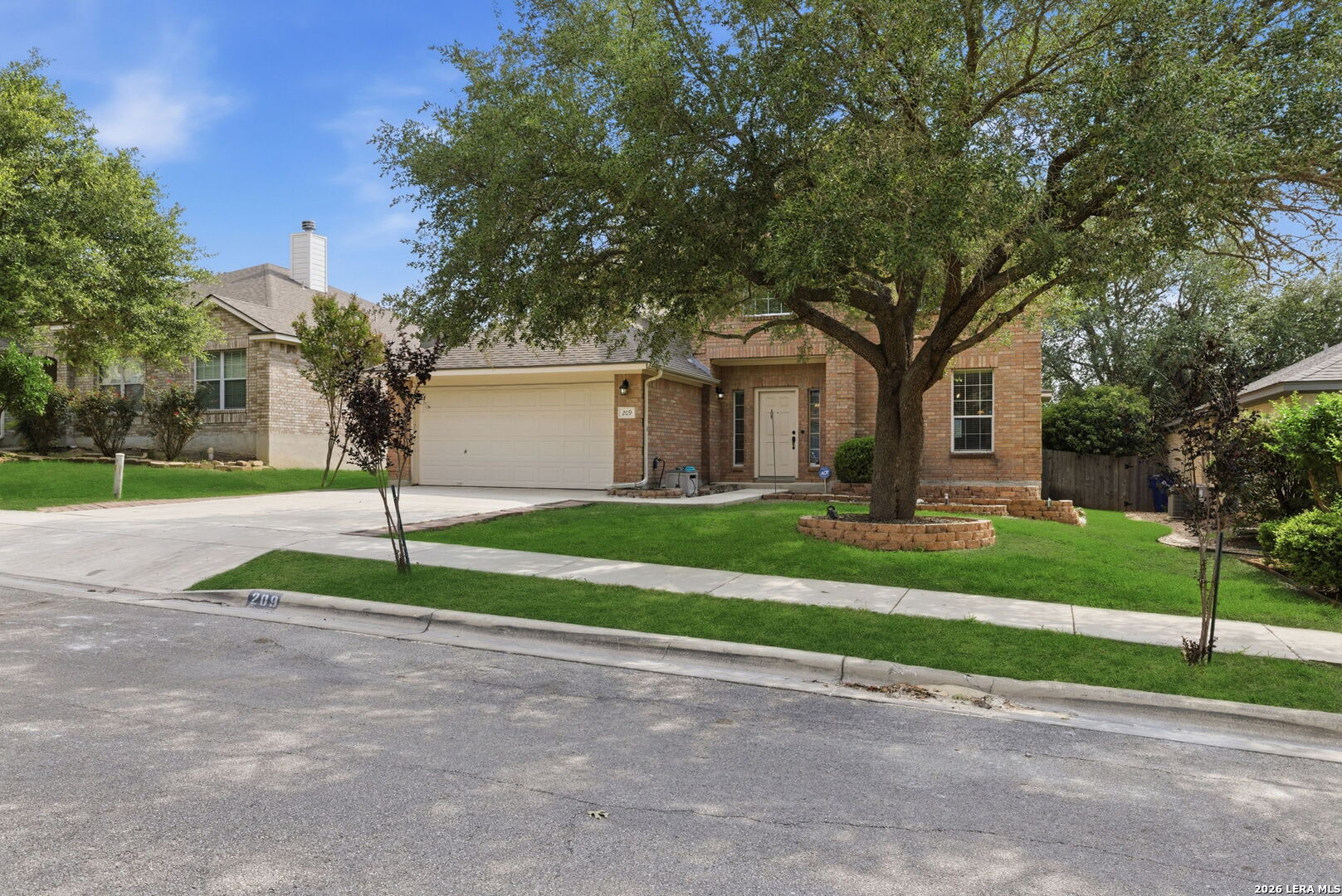 209 Summit View Cibolo, TX 78108 - Photo 3 of 45