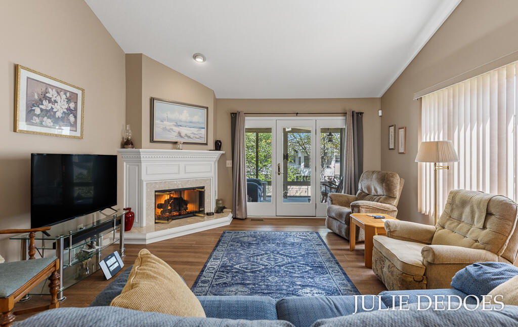 8 Summit Park Drive, Unit 8 Spring Lake, MI 49456 - Photo 12 of 46 8SummitParkDr-21LoRes
