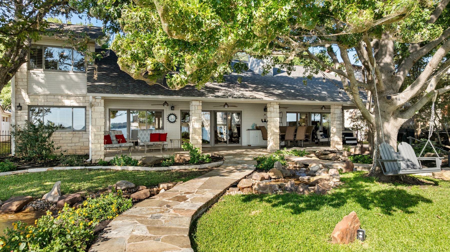 14 Beaver Island Road Granite Shoals, TX 78654 - Photo 11 of 30 front view of a house with a yard
