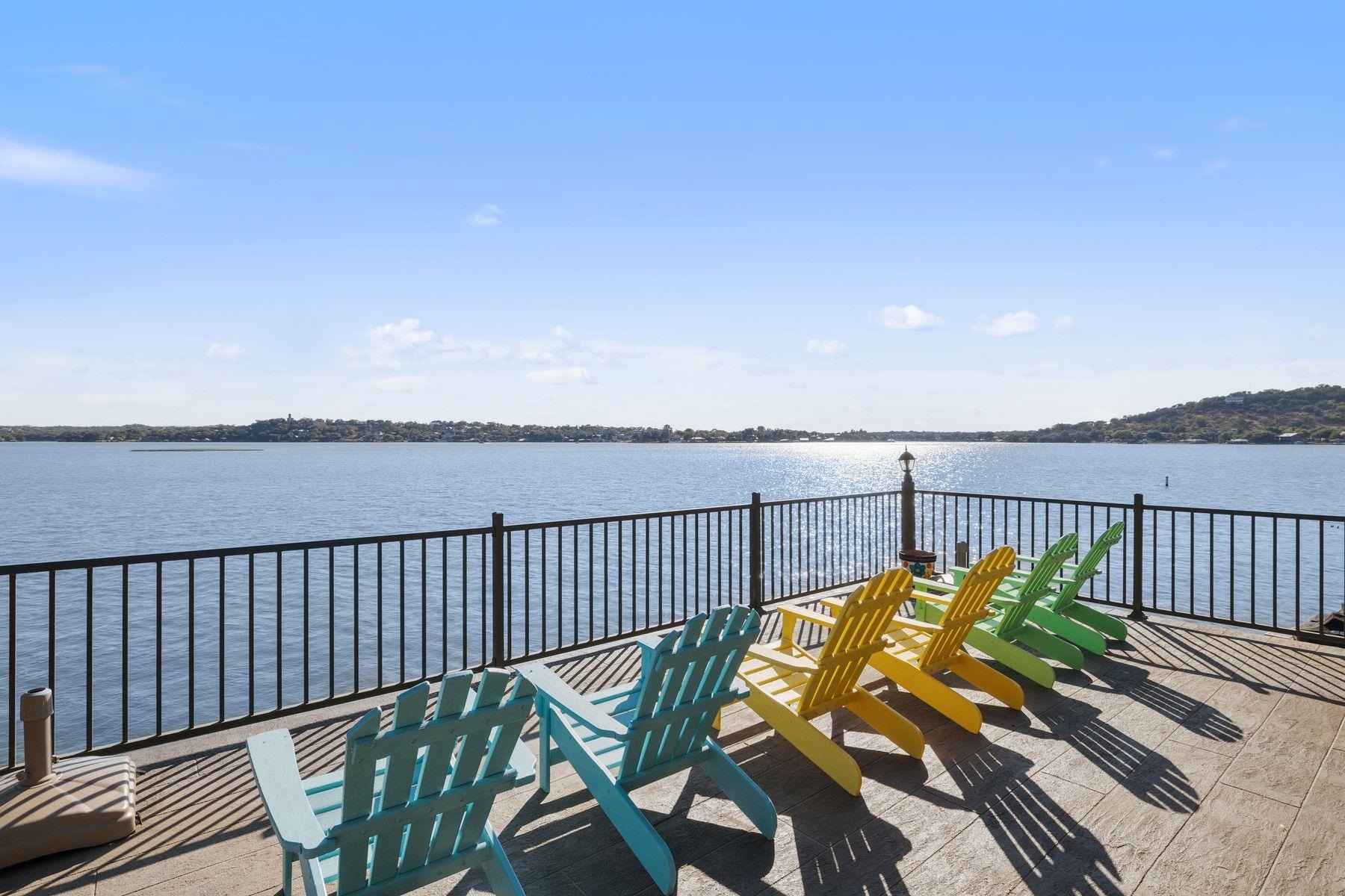 14 Beaver Island Road Granite Shoals, TX 78654 - Photo 8 of 30 a view of a balcony with mountain view