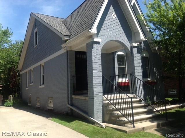 458 Touraine Road Grosse Pointe, MI 48236 - Photo 4 of 31 CameraAwesomePhoto_2.jpg