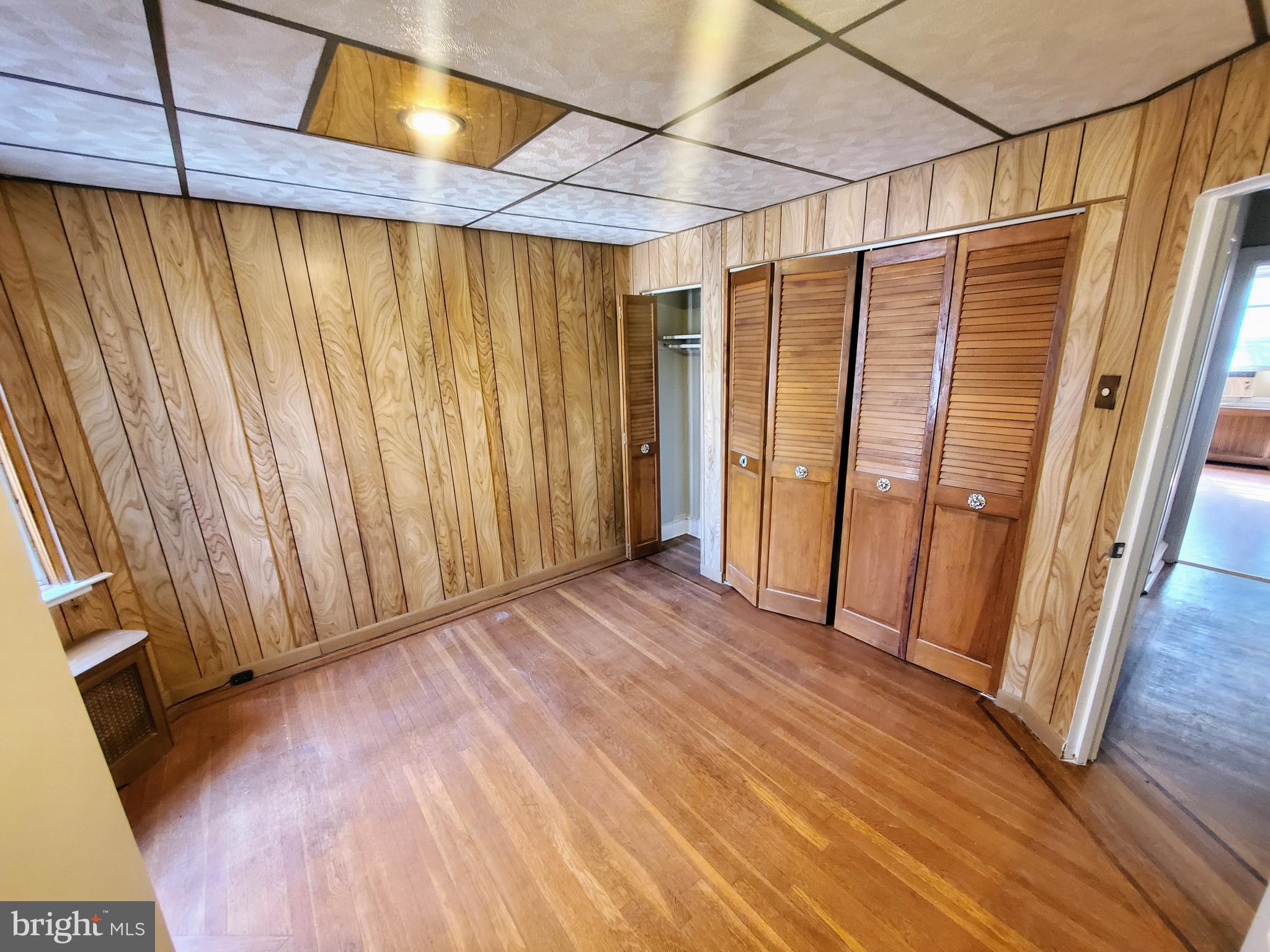 5639 North Uber Street Philadelphia, PA 19141 - Photo 2 of 24