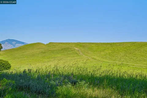 $2,385,000 | 665 Sky Hy Circle, Lafayette, CA 94549