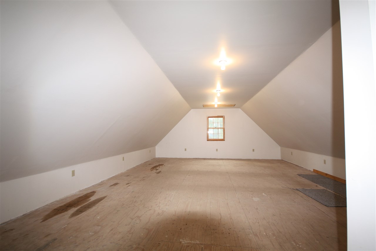 406 Deerfield Road Allenstown, NH 03275 - Photo 38 of 40 Gallery Image 38