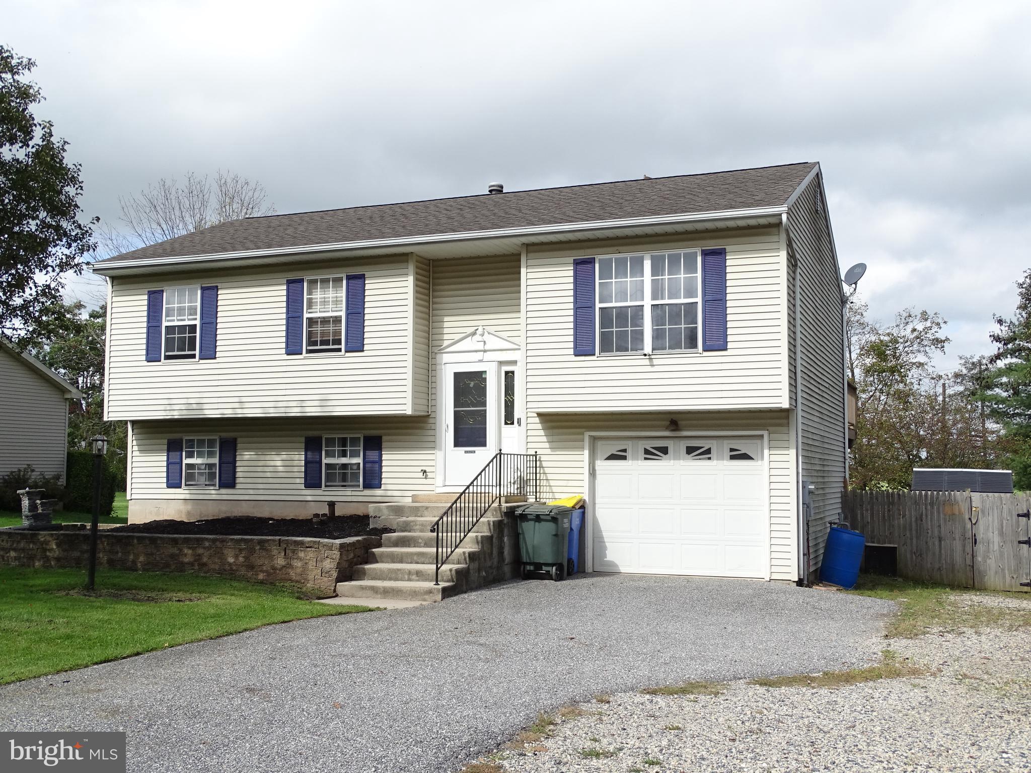 3108 Muirfield Road Dover, PA 17315 - Photo 2 of 32 Gallery Image 2