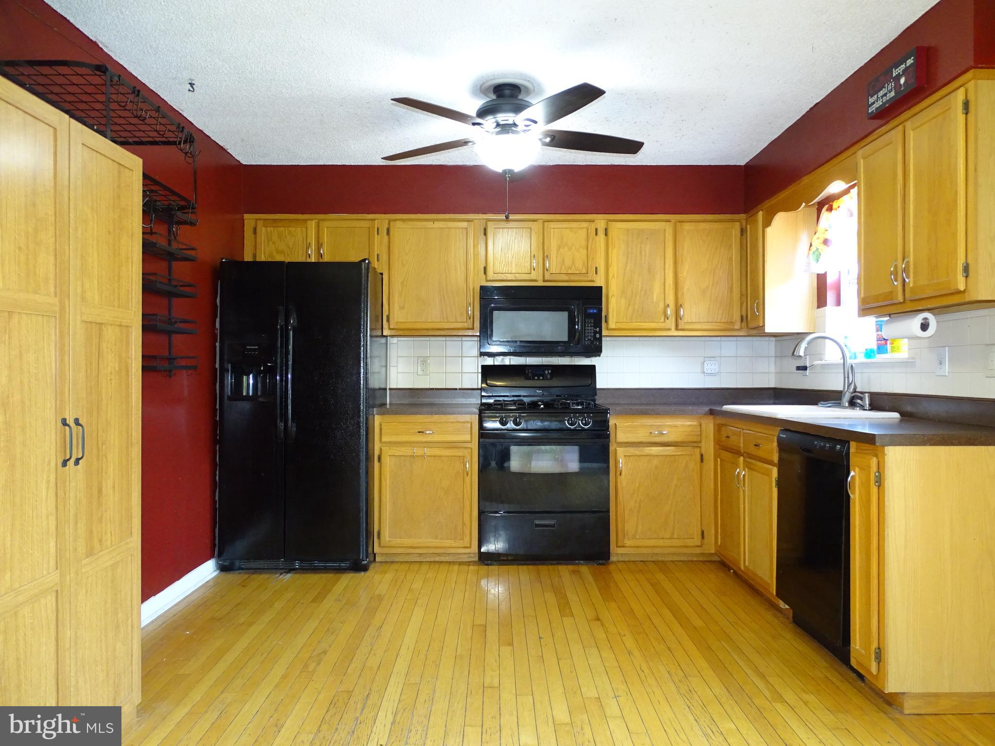 3108 Muirfield Road Dover, PA 17315 - Photo 8 of 32 Gallery Image 8