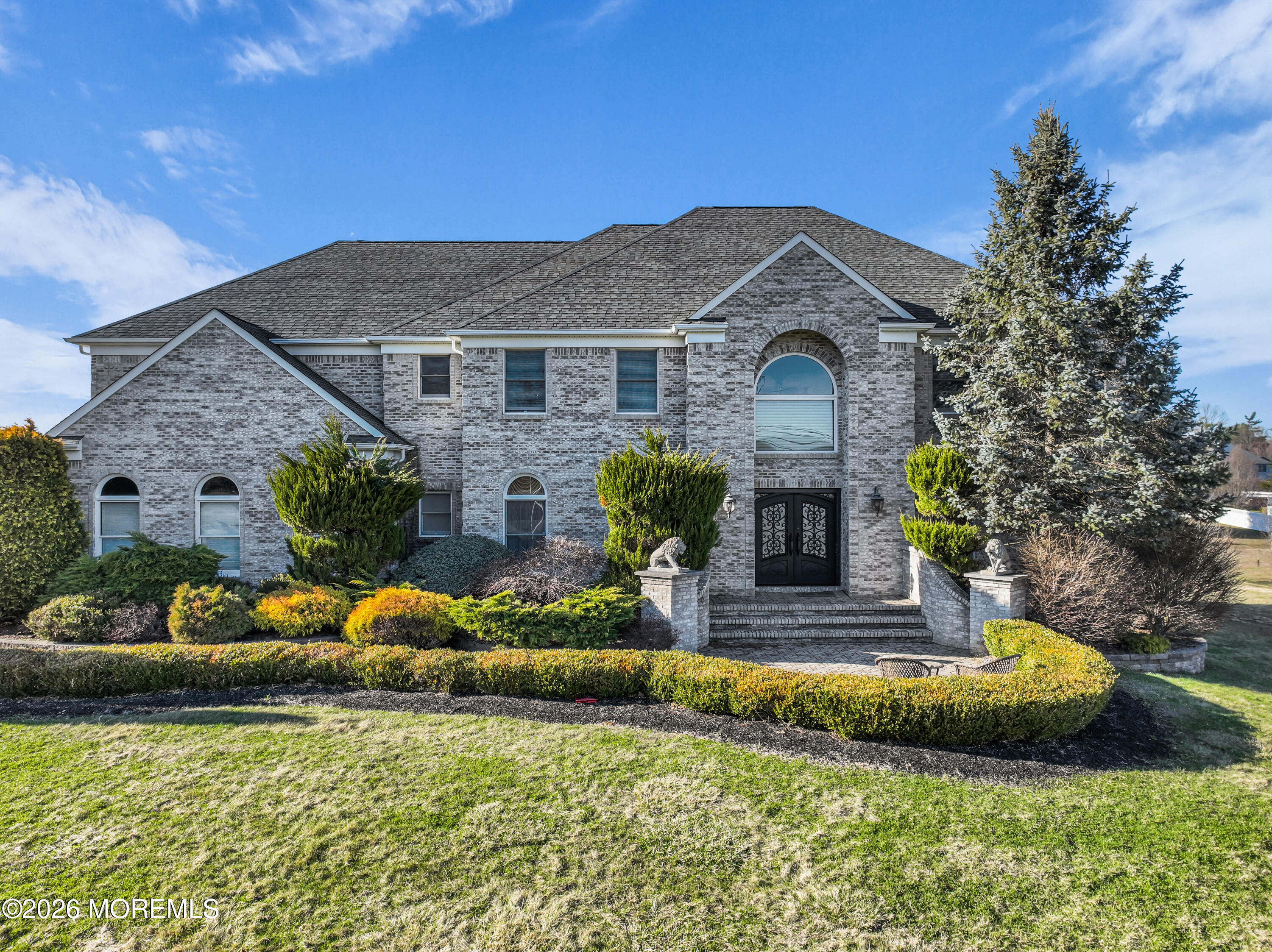 60 Yellow Meetinghouse Road Cream Ridge, NJ 08514 - Photo 2 of 59 a front view of a house with a yard