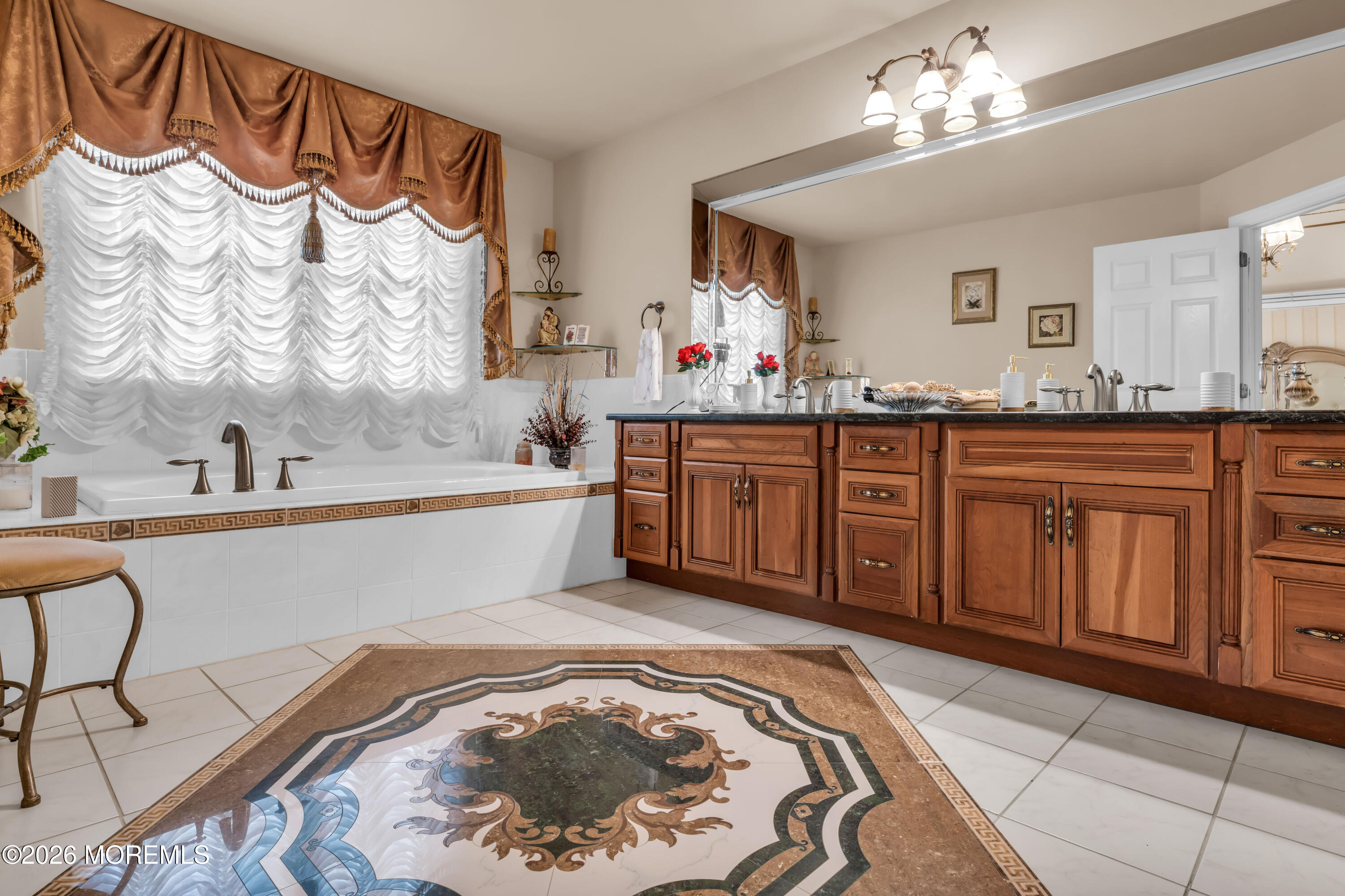60 Yellow Meetinghouse Road Cream Ridge, NJ 08514 - Photo 40 of 59 a spacious bathroom with a bathtub and a sink