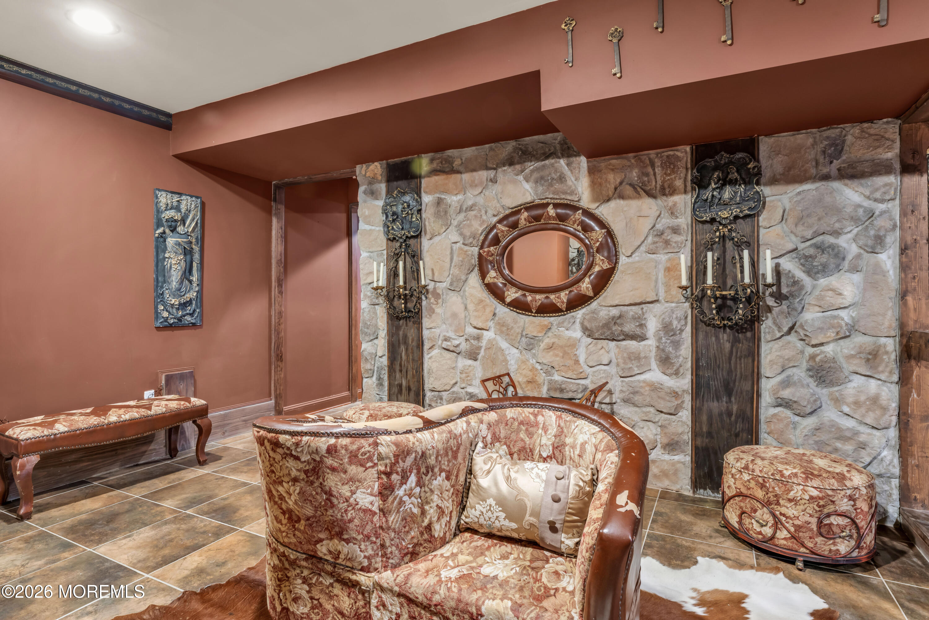 60 Yellow Meetinghouse Road Cream Ridge, NJ 08514 - Photo 48 of 59 a living room with furniture and a mirror