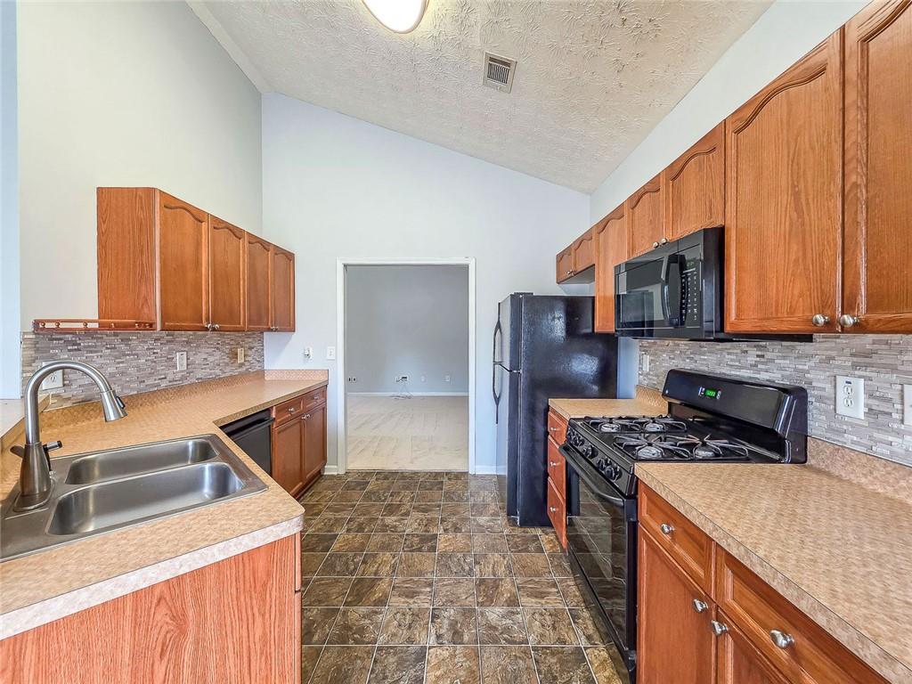 2610 Snowcrest Place Bethlehem, GA 30620 - Photo 13 of 40