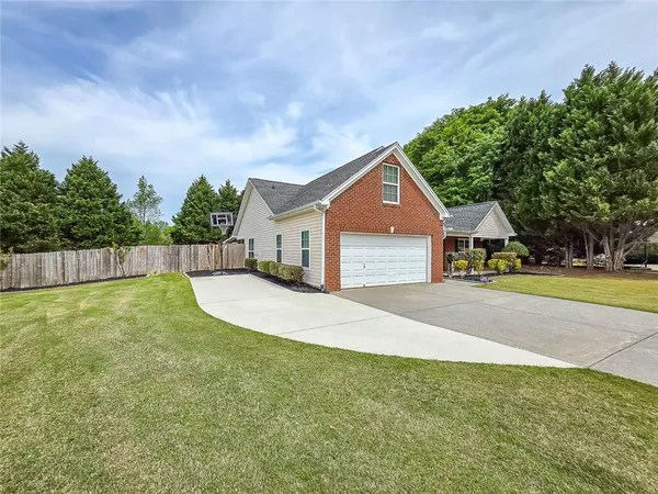 $375,000 | 2610 Snowcrest Place, Bethlehem, GA 30620