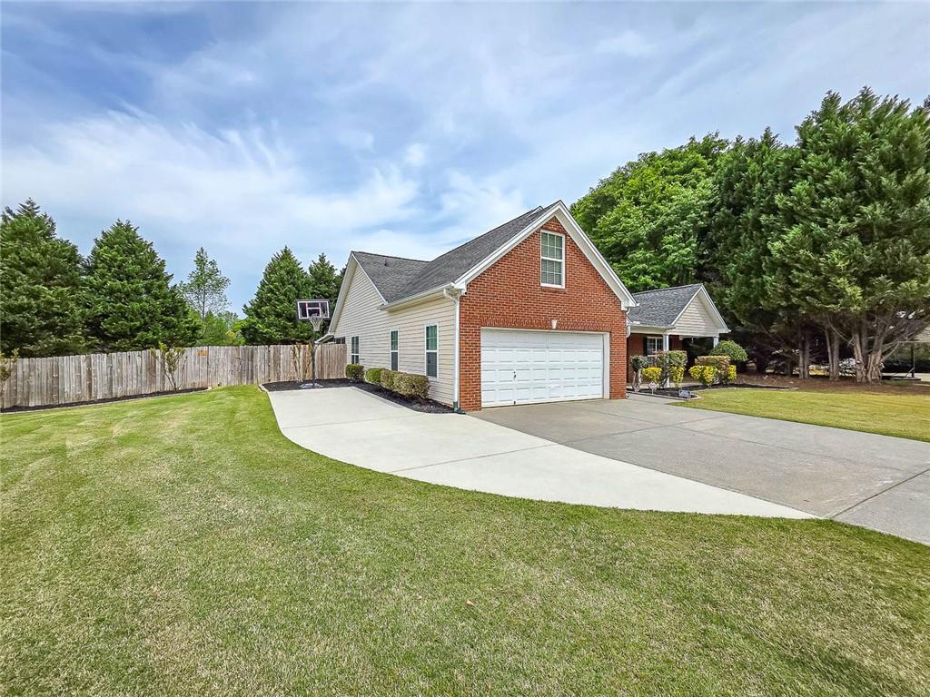 2610 Snowcrest Place Bethlehem, GA 30620 - Photo 3 of 40