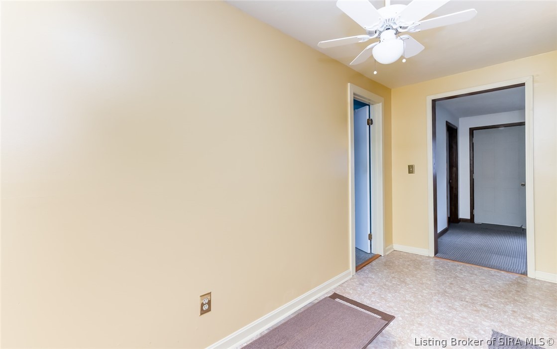 386 South High Street Austin, IN 47102 - Photo 17 of 37 Gallery Image 17