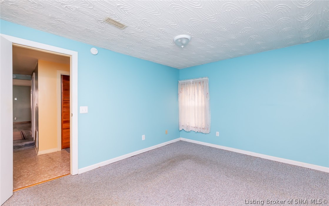 386 South High Street Austin, IN 47102 - Photo 24 of 37 Gallery Image 24