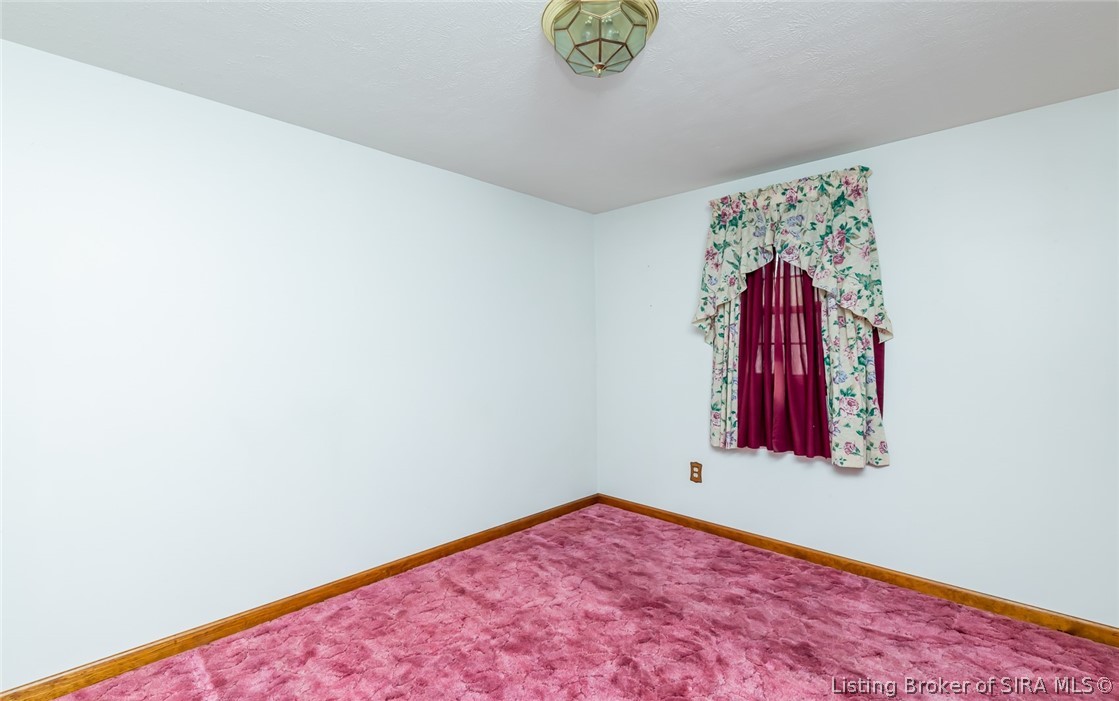 386 South High Street Austin, IN 47102 - Photo 31 of 37 Gallery Image 31