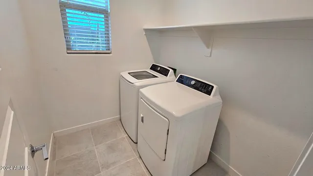 a view of an outdoor space