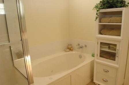 116 St Pierre Way Jupiter, FL 33458 - Photo 17 of 26 Master Bath