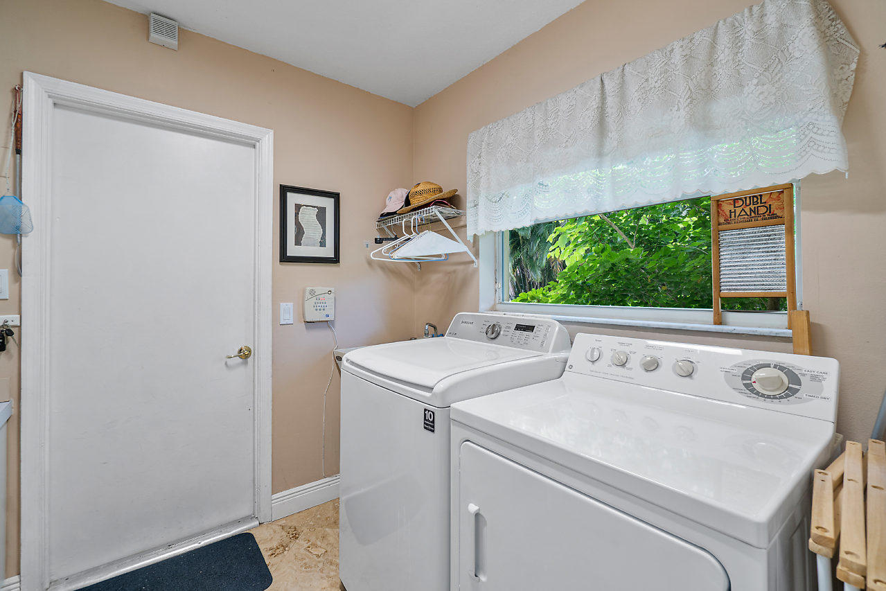 14767 Halter Road, Unit 14767 Wellington, FL 33414 - Photo 17 of 51 017-14767HalterRd-Wellington-FL-small