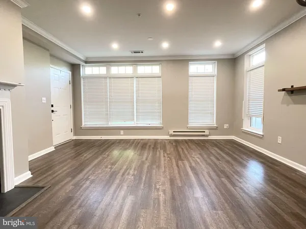 $2,900 | 4573 Whittemore Place, Unit 1311, Fairfax, VA 22030