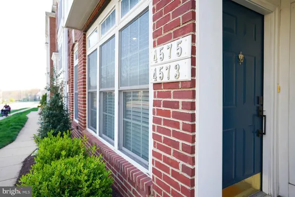$2,900 | 4573 Whittemore Place, Unit 1311, Fairfax, VA 22030