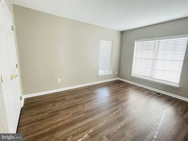 $2,900 | 4573 Whittemore Place, Unit 1311, Fairfax, VA 22030