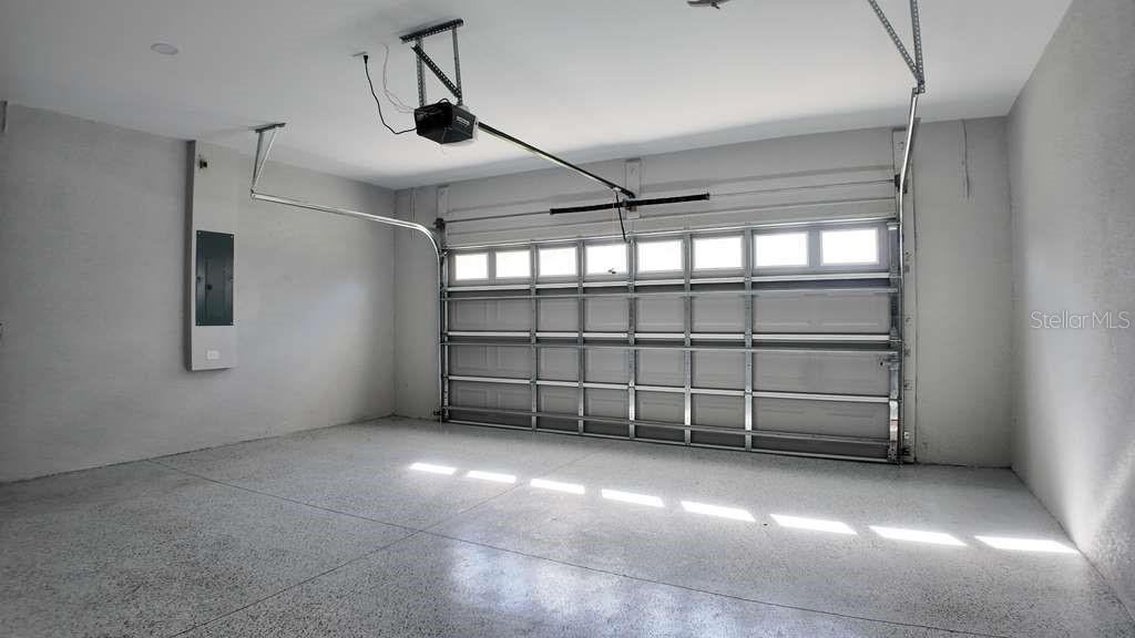 4200 Leaf Road Sebring, FL 33875 - Photo 9 of 9 a view of a garage