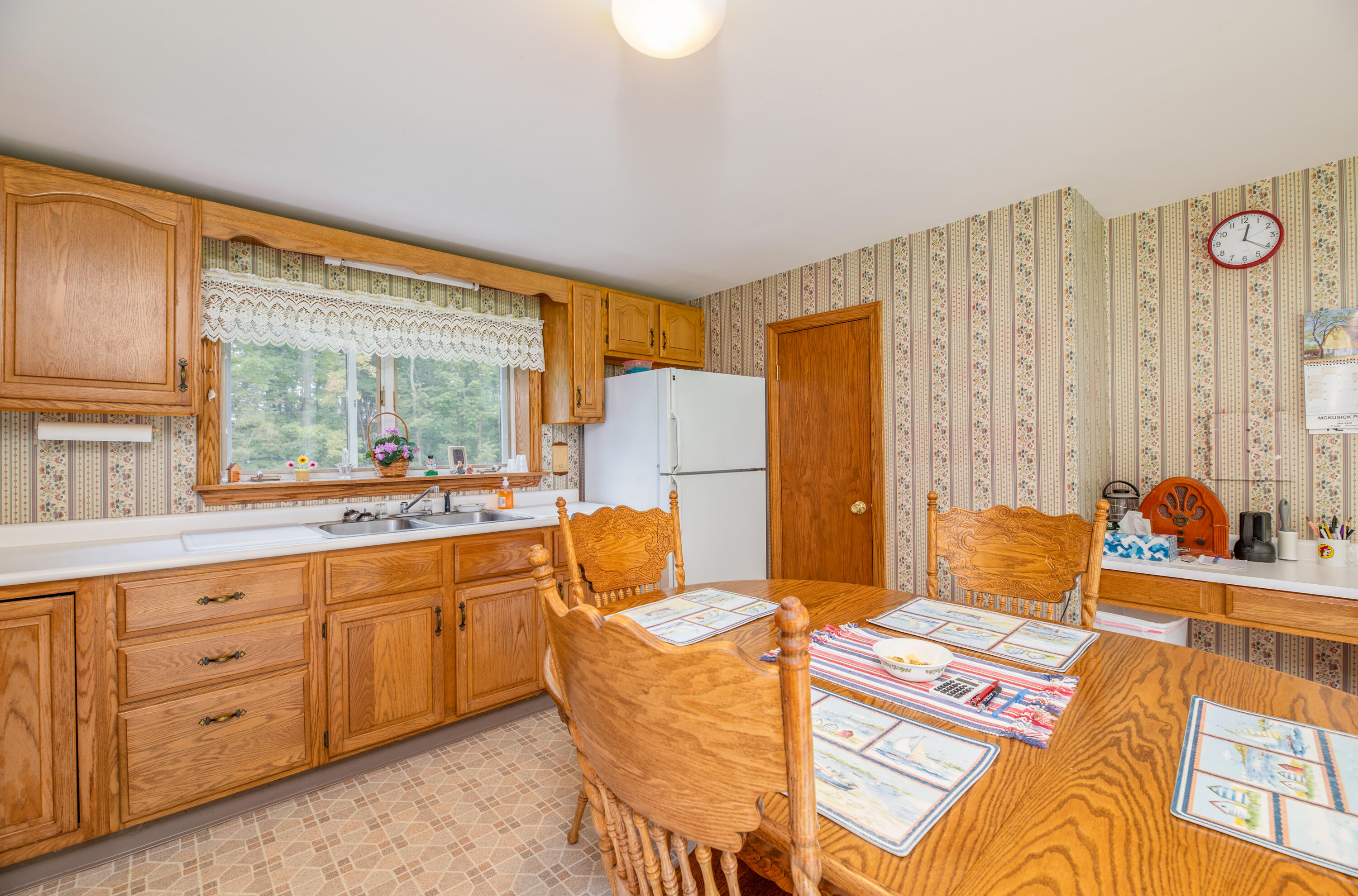 321 Range Road Dover-Foxcroft, ME 04426 - Photo 9 of 39 Interior6
