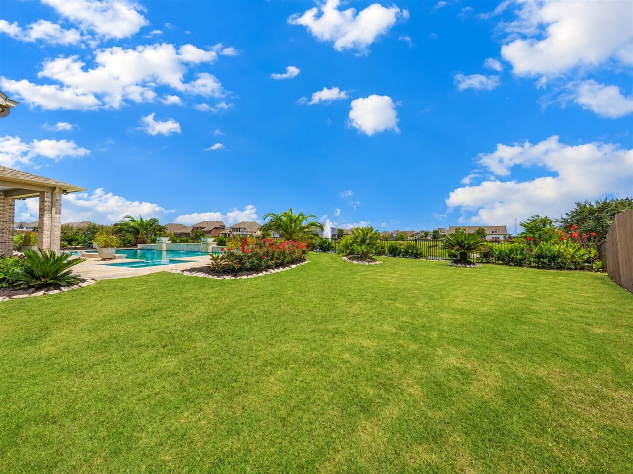 4343 Martin Ridge Drive Manvel, TX 77578 - Photo 45 of 50 a view of a big yard with lots of green space