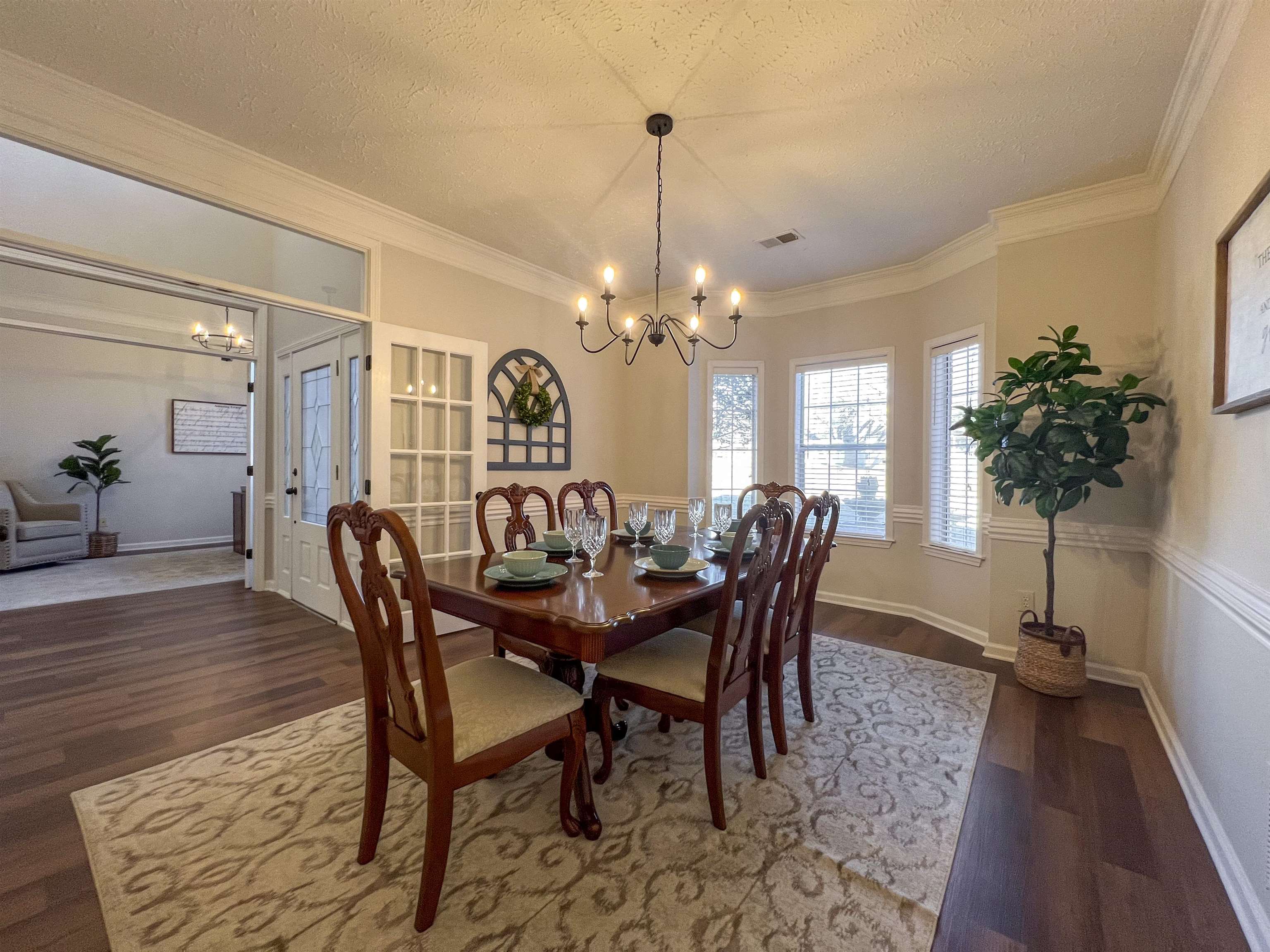 503 Old Collierville-arlin Road Collierville, TN 38017 - Photo 14 of 37 a view of a dining room with furniture and window