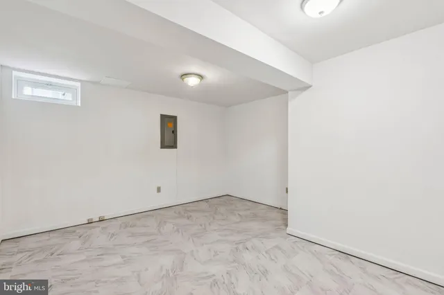 an empty room with an entryway