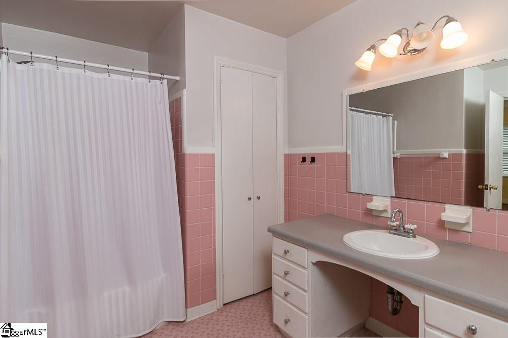 401 Spruce Street Clinton, SC 29325 - Photo 12 of 16 Gallery Image 12