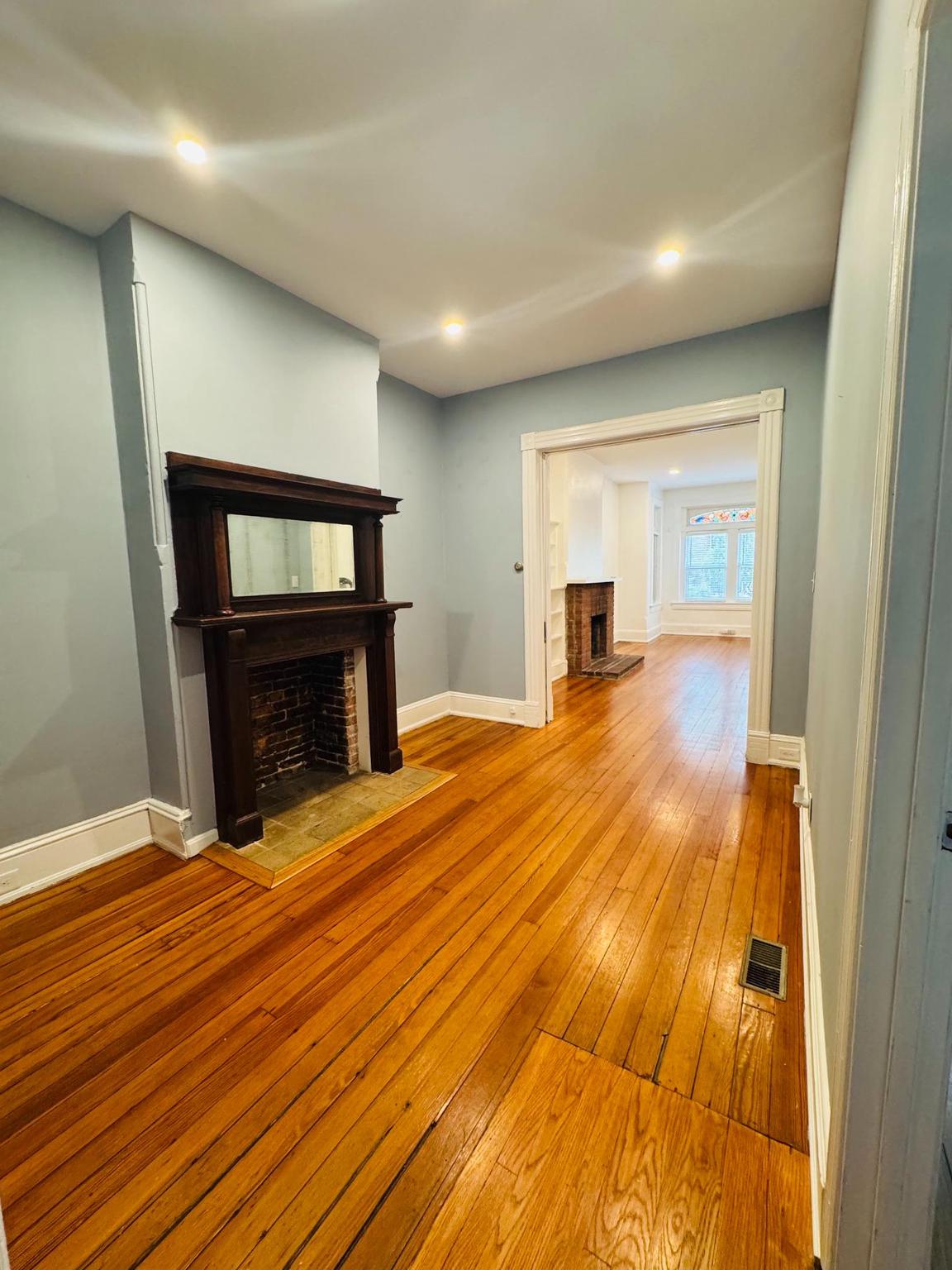 310 3rd Street Southeast Washington, DC 20003 - Photo 8 of 11 Dining Rm/Community table area