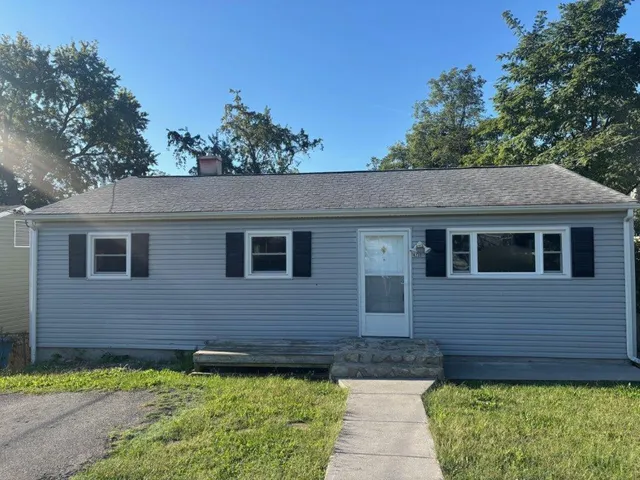 $1,395 | 4230 Moomaw Avenue Northwest, Roanoke, VA 24017