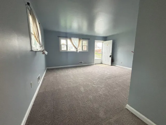 $1,395 | 4230 Moomaw Avenue Northwest, Roanoke, VA 24017