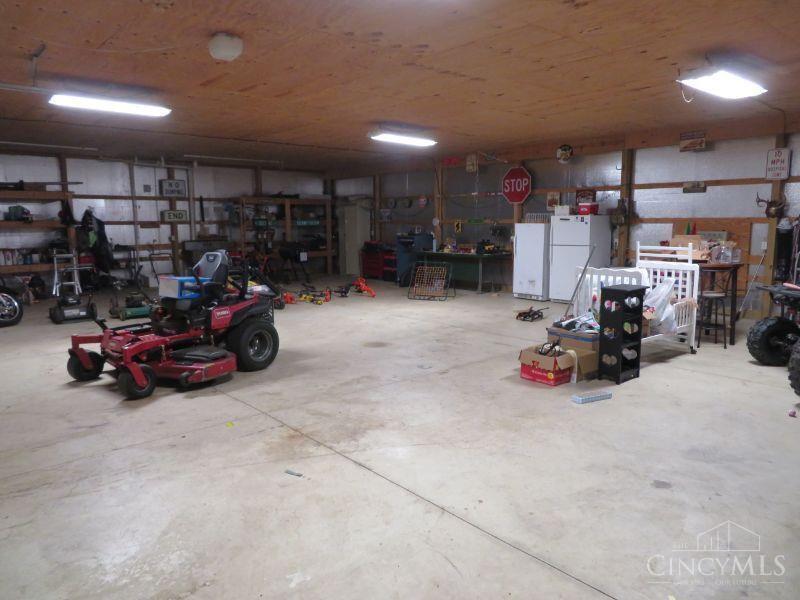 2103 Hackleshin Road Peebles, OH 45660 - Photo 32 of 42