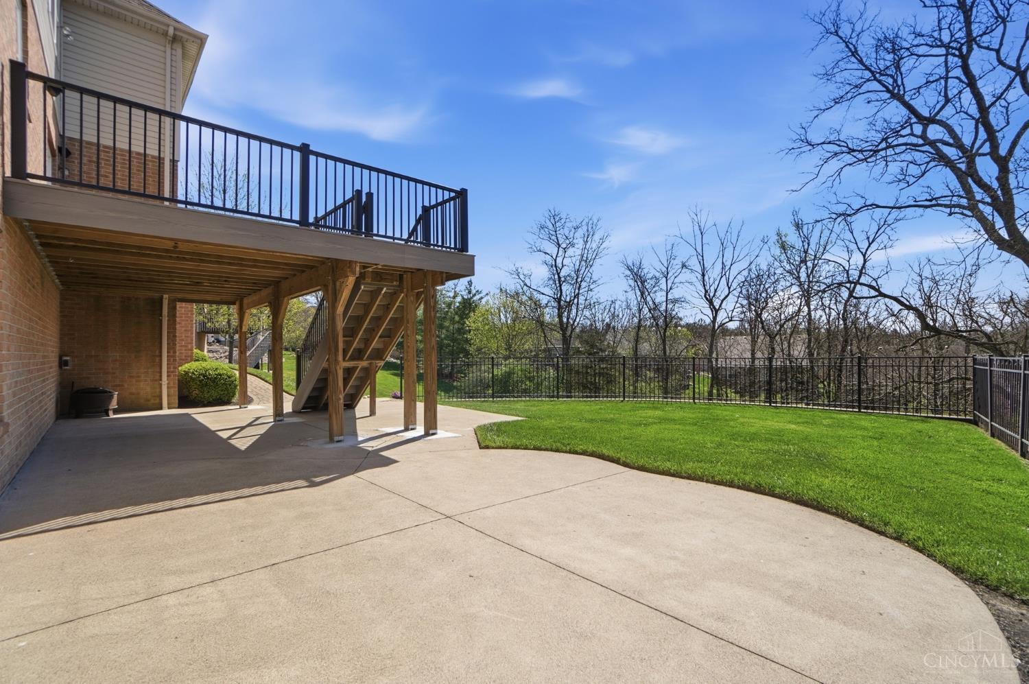 5558 Eden Ridge Drive Cincinnati, OH 45247 - Photo 33 of 40