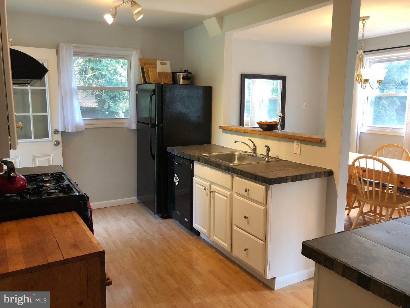 232 Cowbell Road Willow Grove, PA 19090 - Photo 6 of 22 Kitchen