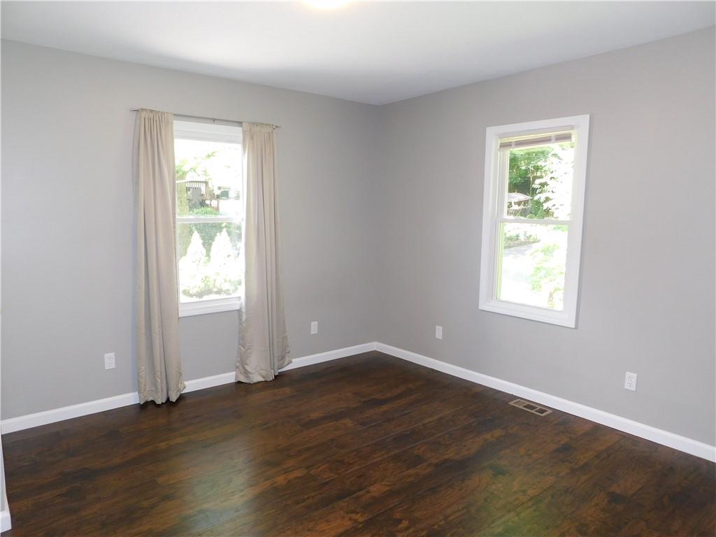 1695 Edgewood Road Beaver Falls, PA 15010 - Photo 12 of 14 Gallery Image 12