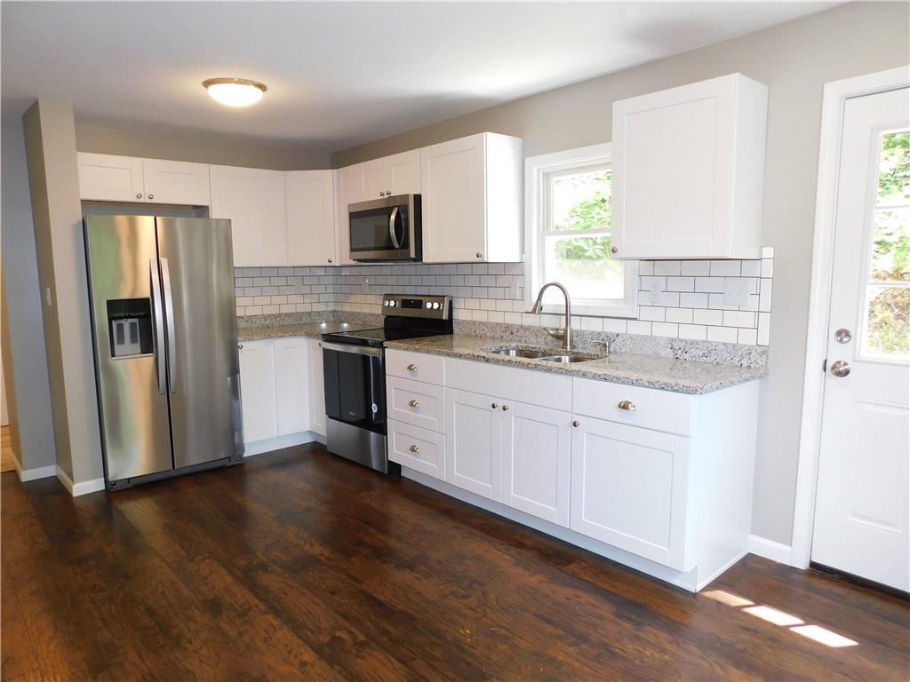 1695 Edgewood Road Beaver Falls, PA 15010 - Photo 6 of 14 Gallery Image 6