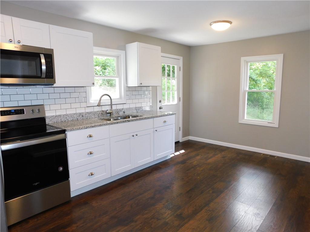1695 Edgewood Road Beaver Falls, PA 15010 - Photo 7 of 14 Gallery Image 7