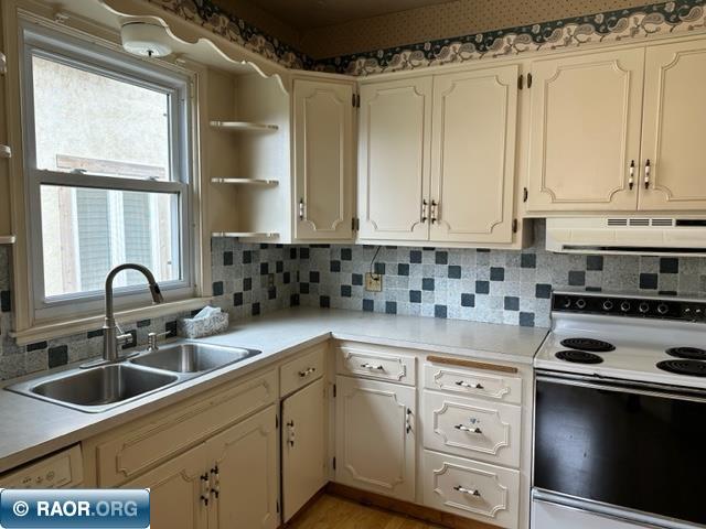 416 South 9th Street Virginia, MN 55792 - Photo 2 of 12