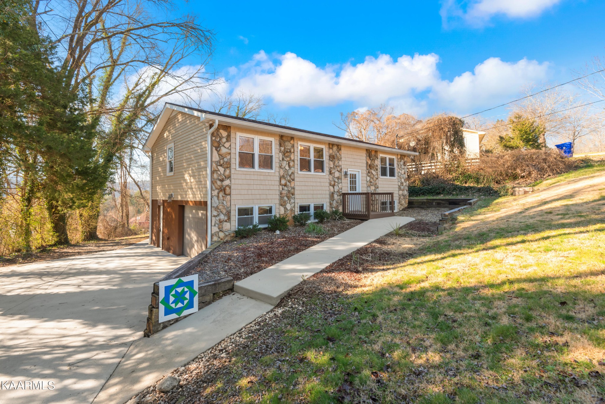 111 North Seneca Road Oak Ridge, TN 37830 - Photo 3 of 42 Gallery Image 3