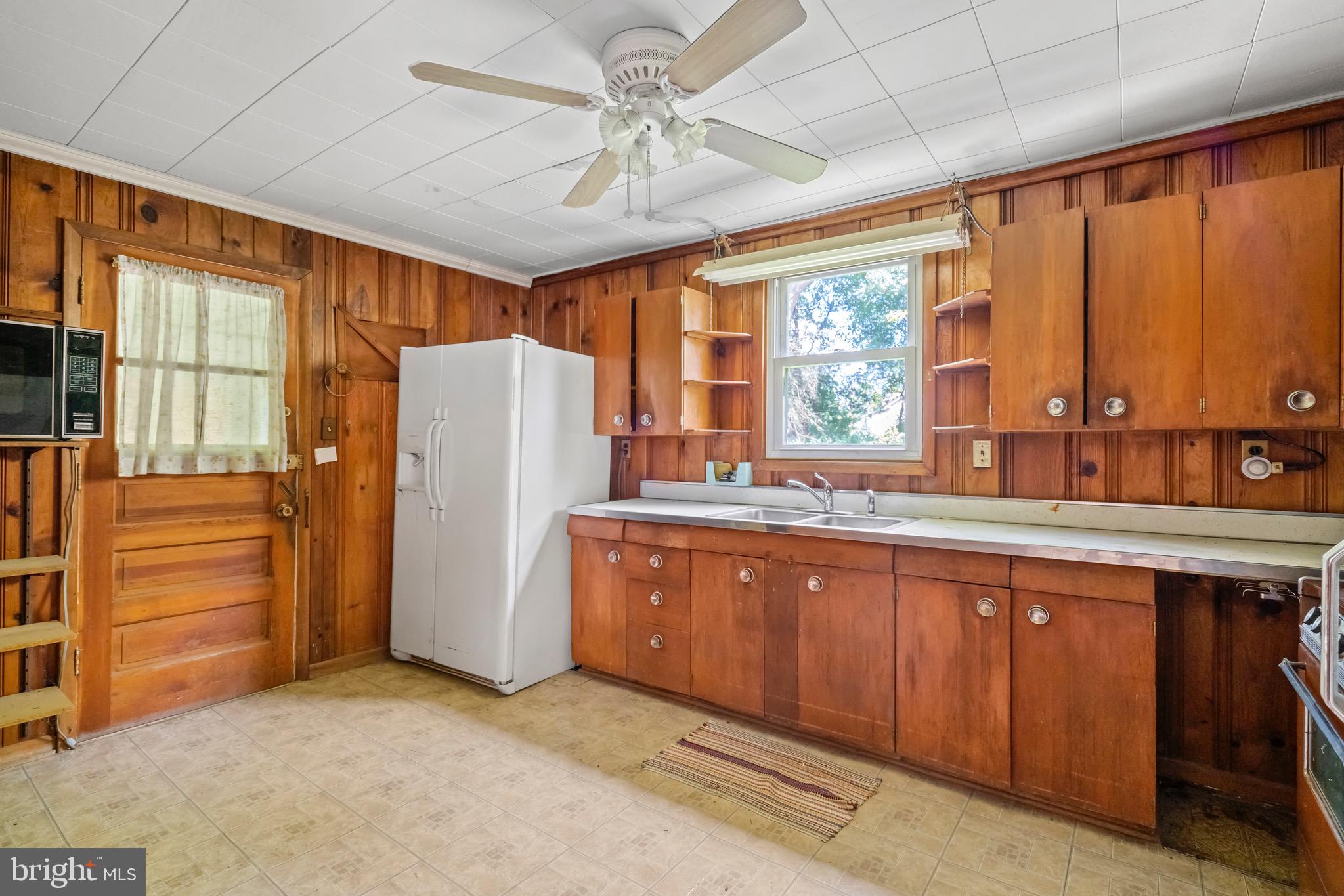 5120 Decatur Street Hyattsville, MD 20781 - Photo 8 of 14 Gallery Image 8