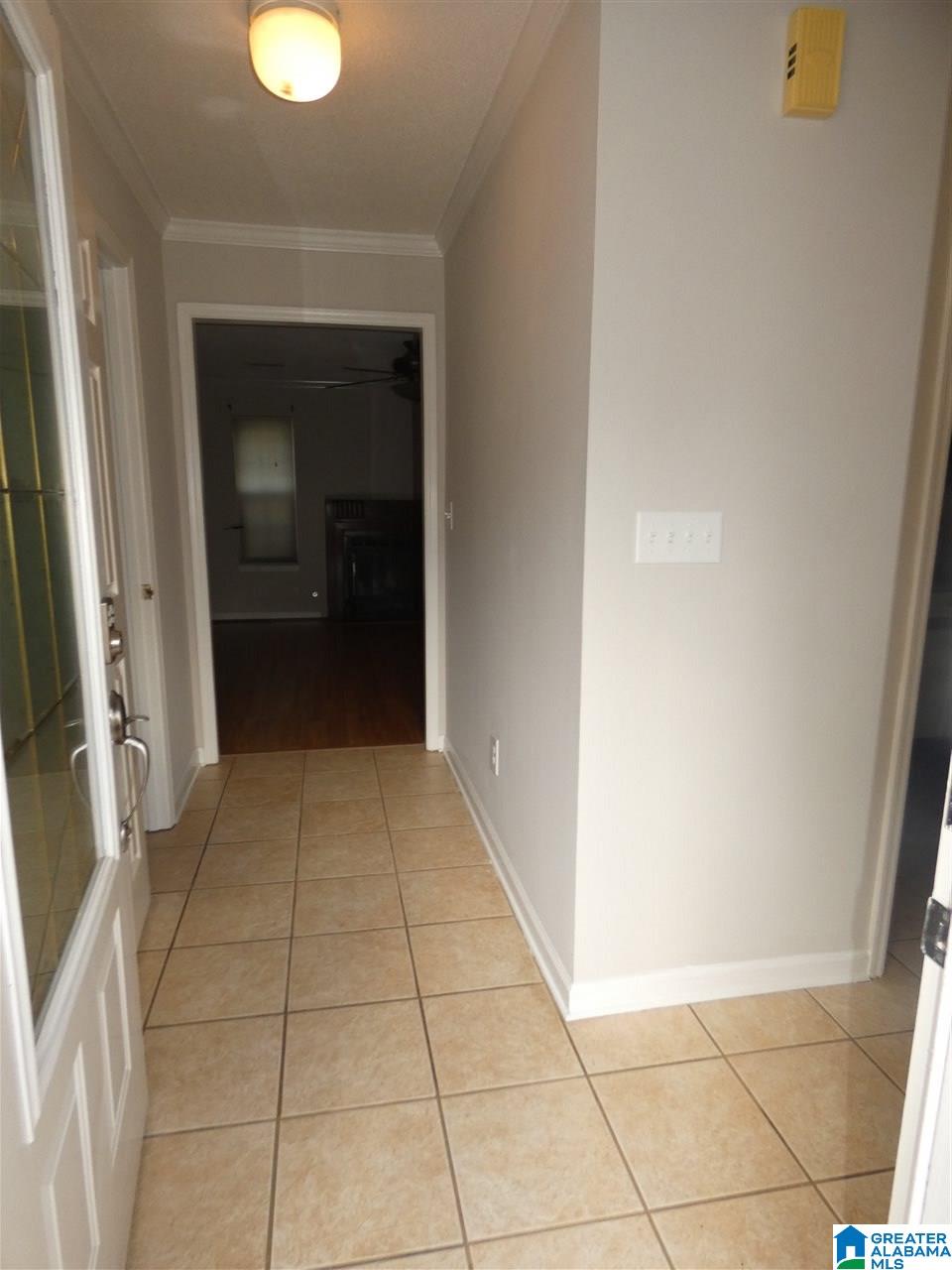 469 Raleigh Avenue Birmingham, AL 35209 - Photo 2 of 18