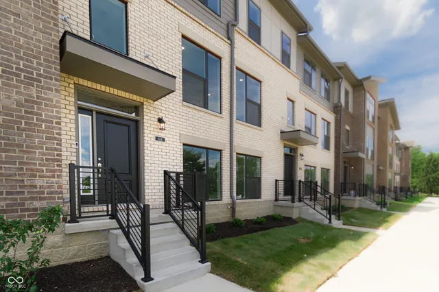 $3,400 | 664 Langford Street, Carmel, IN 46032